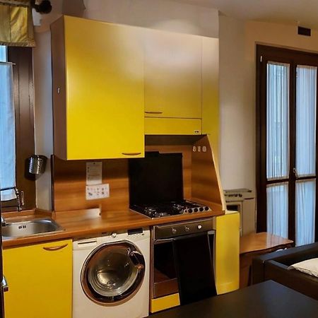 Vfh Stylish Boutique Apartment-City Center Мілан Екстер'єр фото